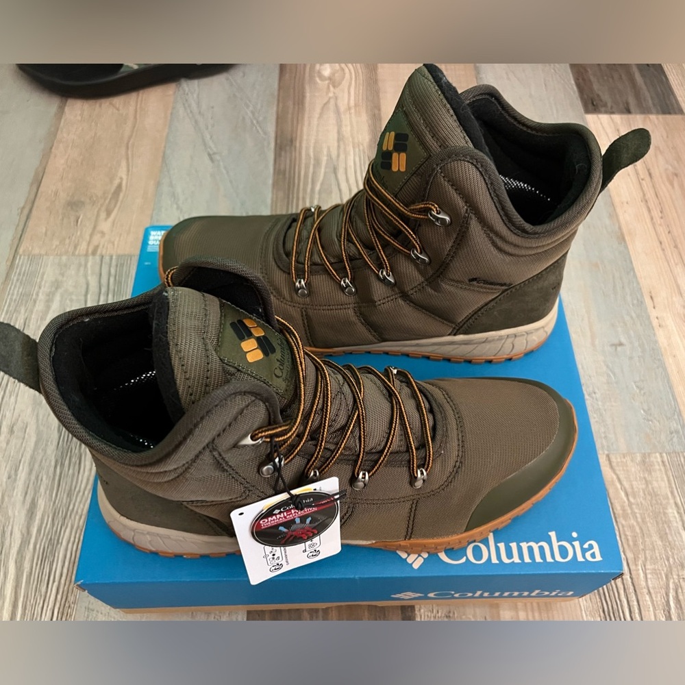 Columbia Fairbanks Omni Heat Men’s Waterproof Boots Size 13